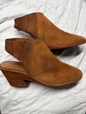 gentle souls Tan Suede Open-Back Block Heel Mules